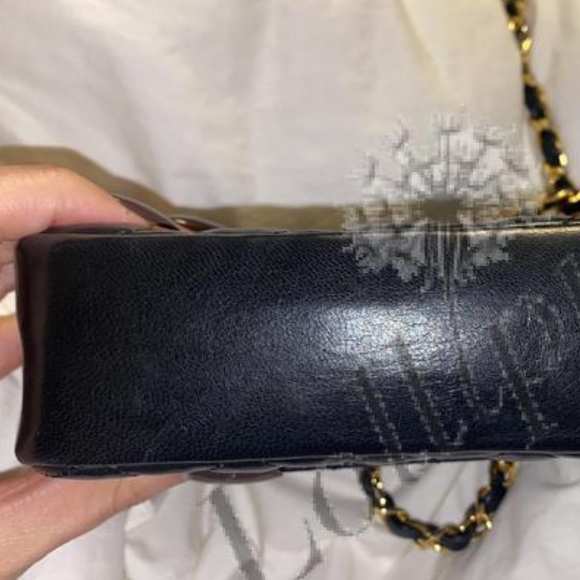 VINTAGE CHANEL MINI 24k gold hardware - Picture 7 of 10